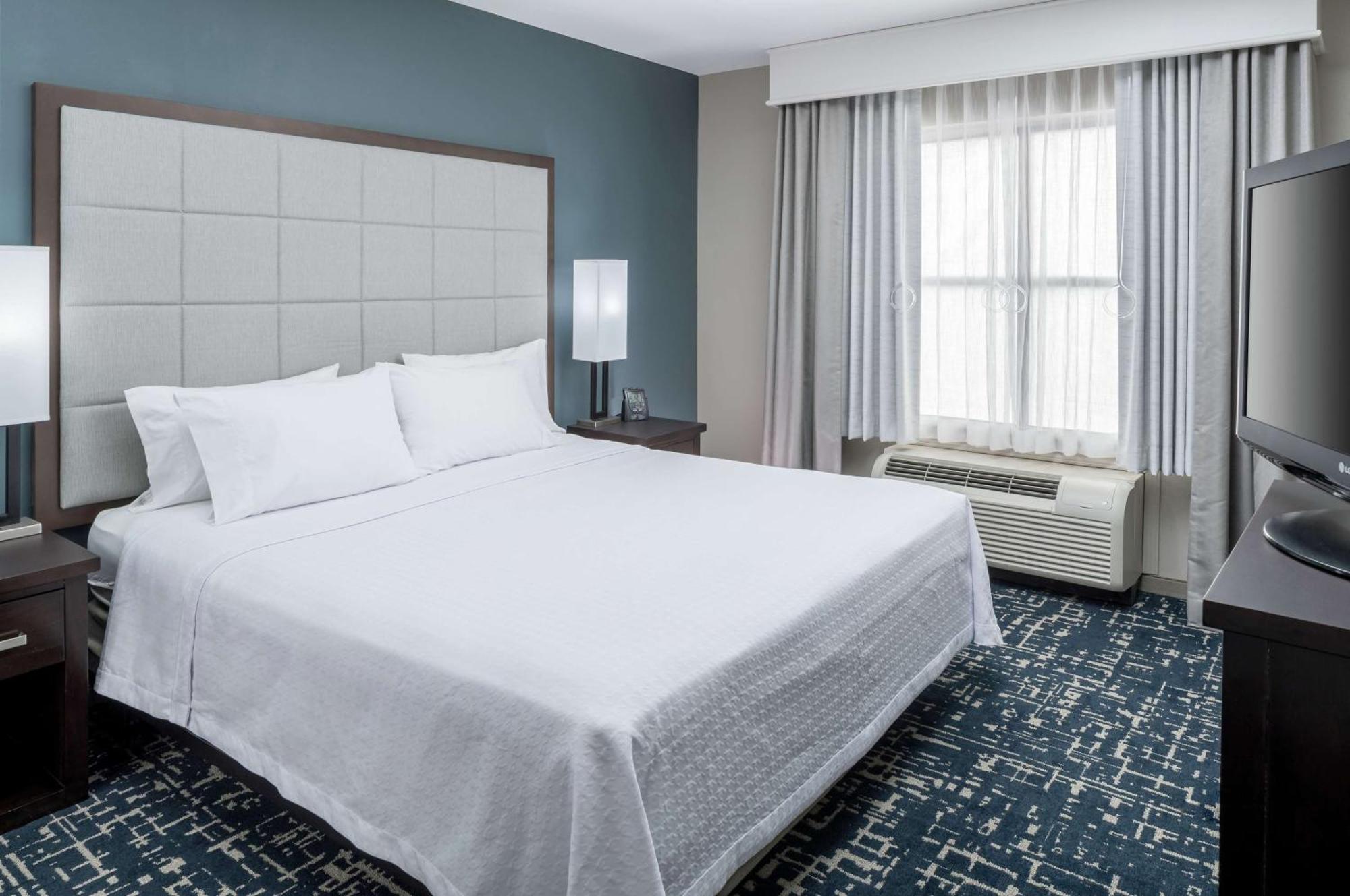 Homewood Suites By Hilton Cedar Rapids-North Bagian luar foto