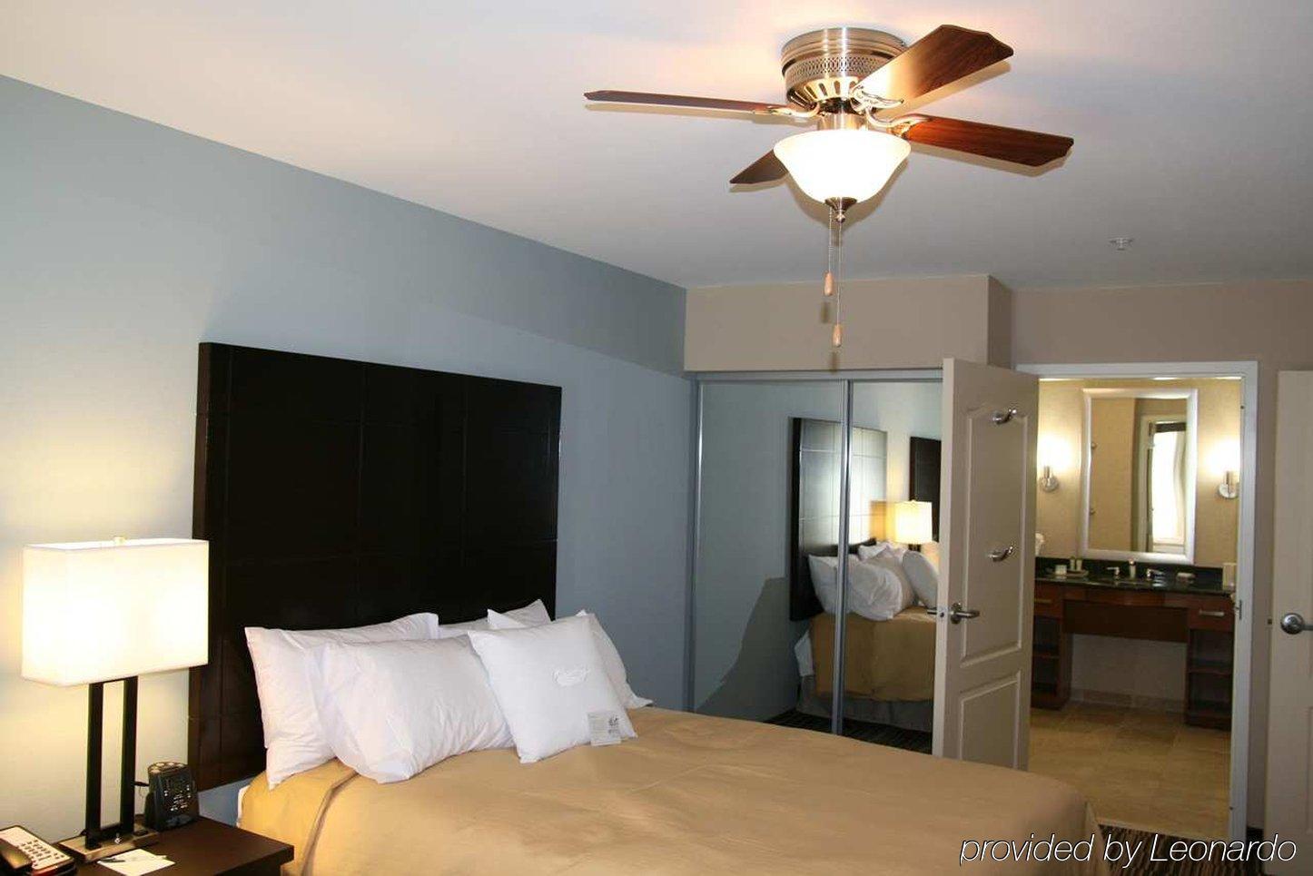 Homewood Suites By Hilton Cedar Rapids-North Ruang foto